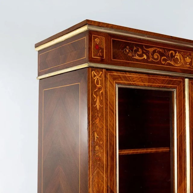 Louis-Seiz Vitrine with Intarsia For Sale - Image 3 of 4