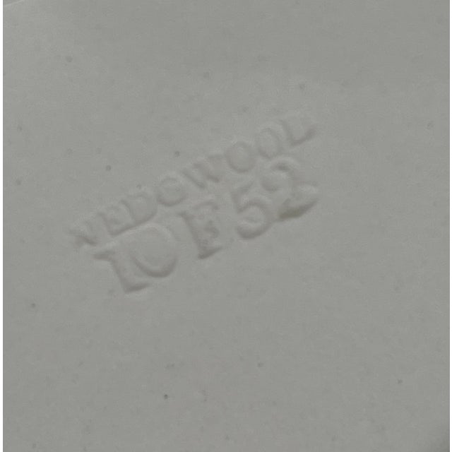 Vintage “Mandarin” Floral Wedgwood China Plates- Set of 9 For Sale - Image 9 of 10