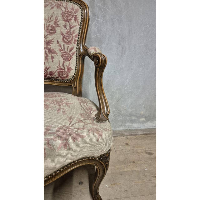 Vintage Louis XV Style Carved Armchair with Floral Upholstery, France, 1740s For Sale - Image 6 of 18