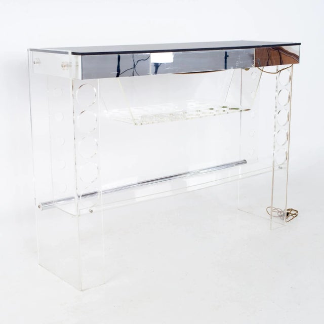 Luigi Bardini Mid Century Illuminating Lucite Bar and Barstools For Sale - Image 4 of 13