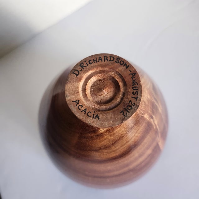 D. Richardson 2012 Signed Ornamental Hand Turned Acacia Wood Vessel For Sale In Los Angeles - Image 6 of 6
