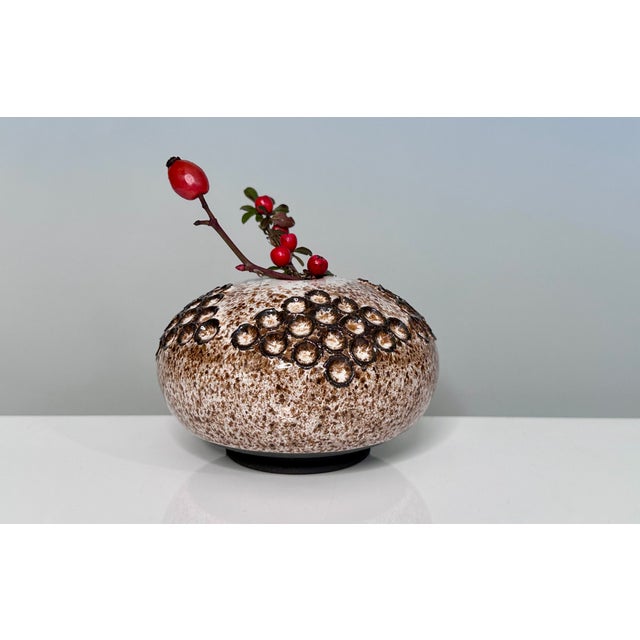 1960s Sculptural Studio Ceramic Art Vase by Kaj Henning Jensen for KH Keramik Stensved, Denmark, 1960s For Sale - Image 5 of 13