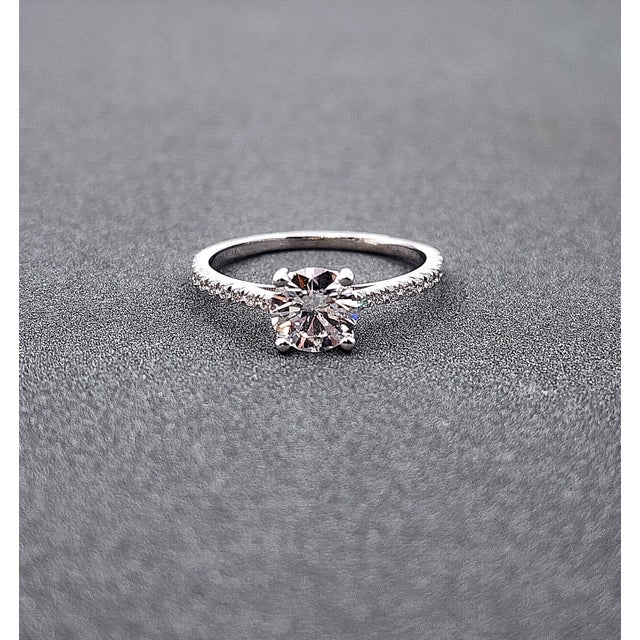 0.86 Ct Gia Certified Diamond Ring Size 5.75 For Sale - Image 4 of 9