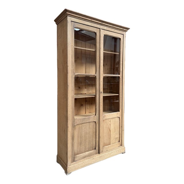 Early 20th Century Oak Display Cabinet For Sale