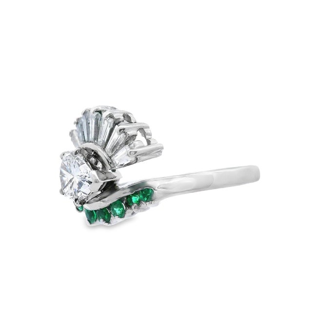 1950s 14k White Gold Pear Shaped Diamond and Emerald Ring With Gia Report Size 8.75 For Sale - Image 9 of 11