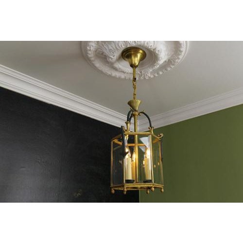 French Neoclassical Style Brass and Beveled Clear Glass Hexagonal Lantern, 1920s For Sale - Image 6 of 18