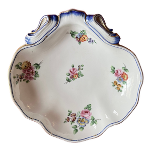 Antique 18th Century Sevres Porcelain Shell Shape Dish Decorated With Bouquets of Floral Sprig