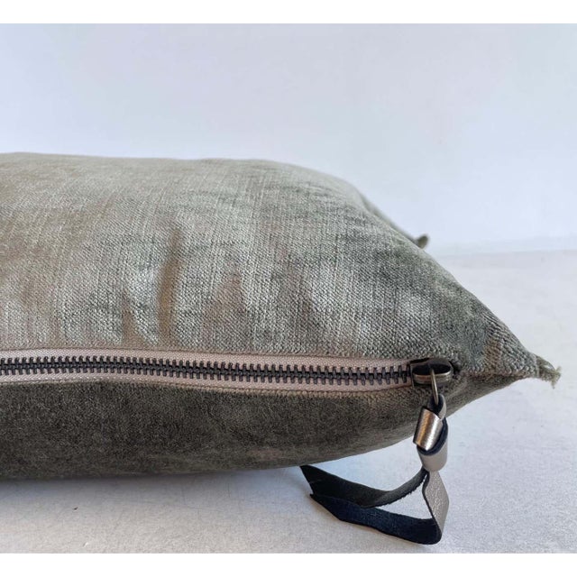 Mid-Century Modern Royal Velvet Lumbar Pillow With Insert For Sale - Image 3 of 7