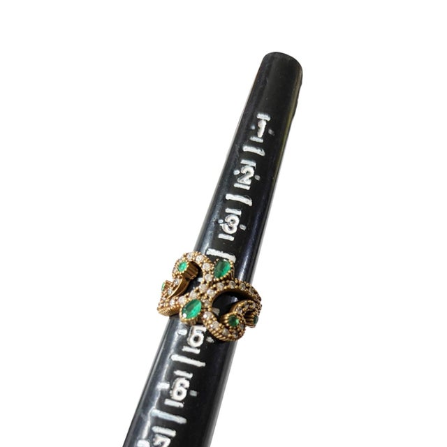 Traditional Intage Sterling Silver Ring W/ Natural Emerald and Diamond Size 4 For Sale - Image 3 of 9