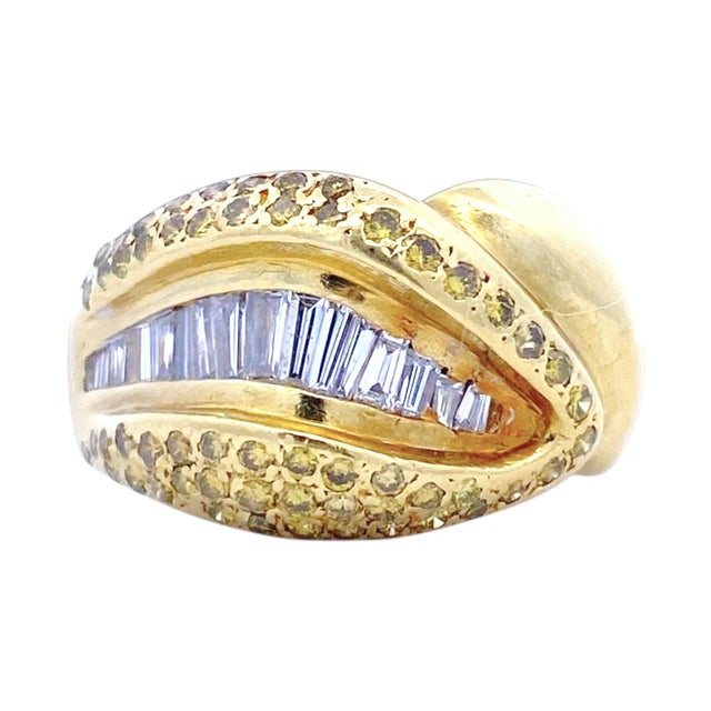 Contemporary Late 20th Century Vintage 18k Gold Snake Style Yellow and White Diamond Ring, Size 8.5 For Sale - Image 3 of 9