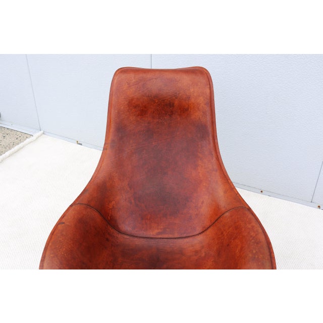 Antonio Citterio for B&b Italia Patinated Cognac Leather Mart Swivel Armchair For Sale - Image 15 of 18