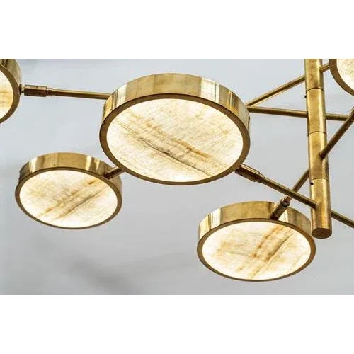 Mid-Century Modern Ivory Onyx and Brass Chandelier by Silvio Piattelli For Sale - Image 3 of 13
