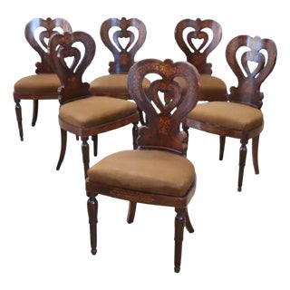 Early 19th Century Dining Chairs in Walnut, Set of 6 For Sale