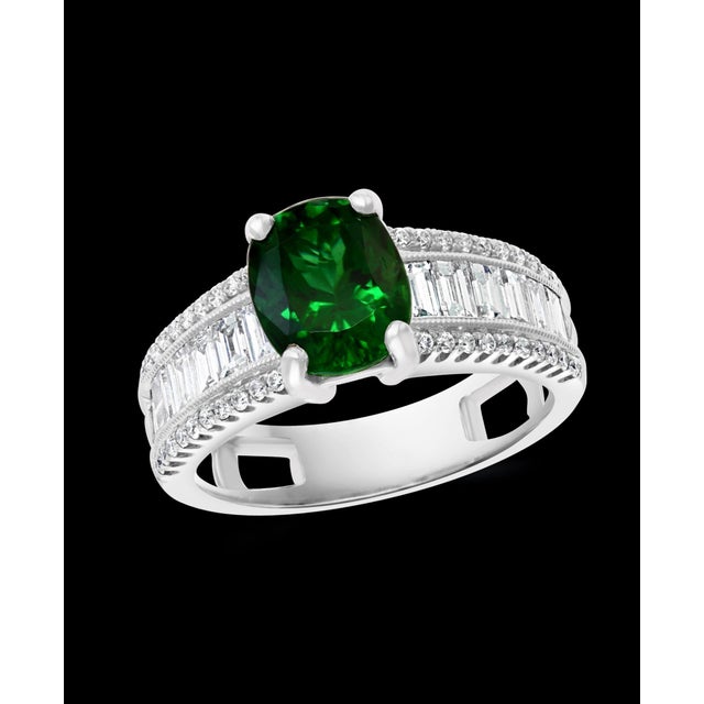 1.8 Carat Oval Tsavorite and 1.5 Carat Diamond in 14 Karat Gold Ring Estate For Sale - Image 17 of 18