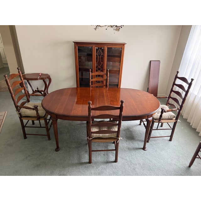 Beautiful vintage dining table by Pennsylvania House, known for its quality American-made furniture and traditional...