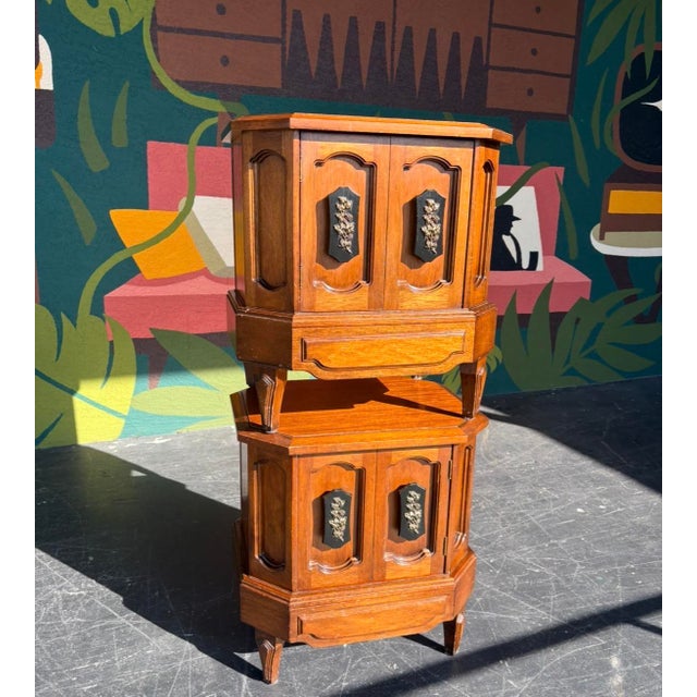 Mid-Century Modern Mid Century Freed-Waran Inc Nightstand Pair For Sale - Image 3 of 13