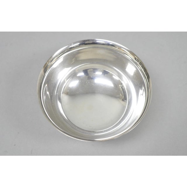 Vintage Mid Cerntury Modern Paul Revere Reed & Barton Style Small 5" Round Silver Plated Candy Dish For Sale In Philadelphia - Image 6 of 11