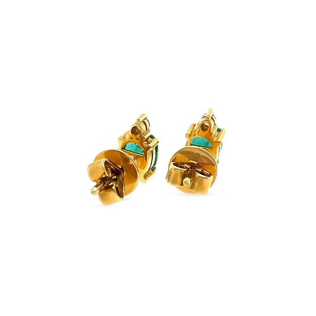 Metal 18ct Yellow Gold Emerald & Diamond Stud Earrings 1.06ct 2.41g, A Pair For Sale - Image 7 of 10