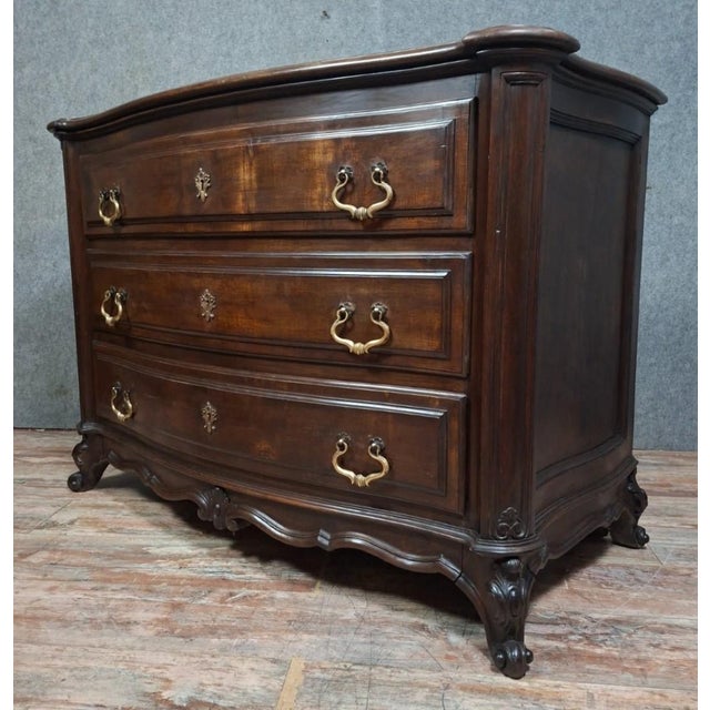 Mid-20th Century Louis XV Curved Chest of Drawers in Walnut For Sale - Image 12 of 12