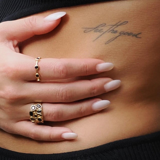 Minimalist Black Onyx Stone & Gold Stackable Ring, Size 4 For Sale - Image 4 of 6