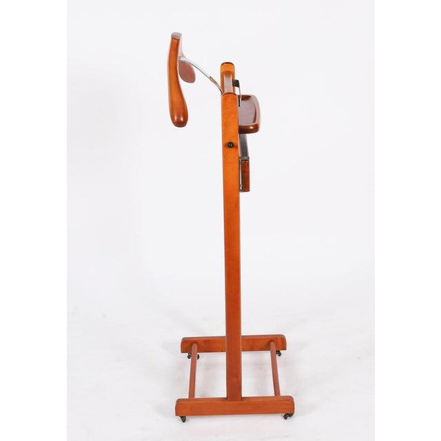 Edwardian Revival Walnut Valet Clothes Stand, 20th Century For Sale - Image 3 of 12