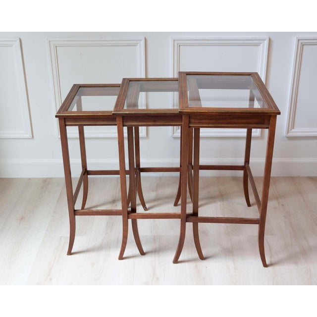 Mid 20th Century Set of Three Mahogany Nesting Tables with Glass Tops, France, Mid-20th Century For Sale - Image 5 of 17