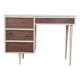 Example of Broyhill Tables