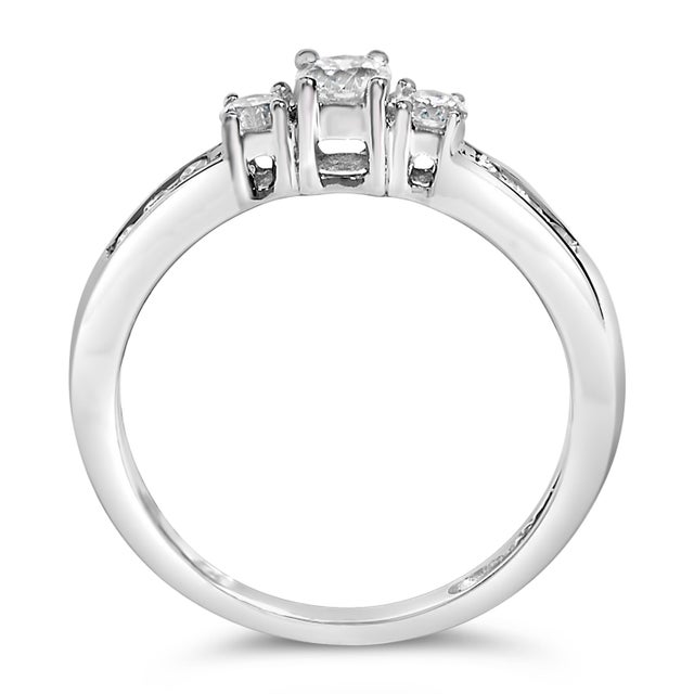 Early 21st Century 10K White Gold 1/2 Cttw Diamond Three Stone Ring For Sale - Image 5 of 7