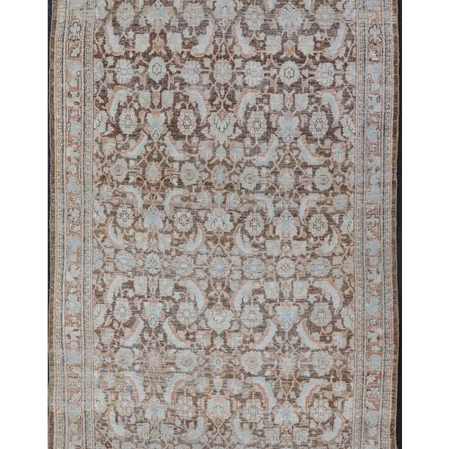 Antique Gallery Mahal gallery rug with colorful, bold design, Keivan Woven Ars / rug EMB-8536-178964, country of origin /...