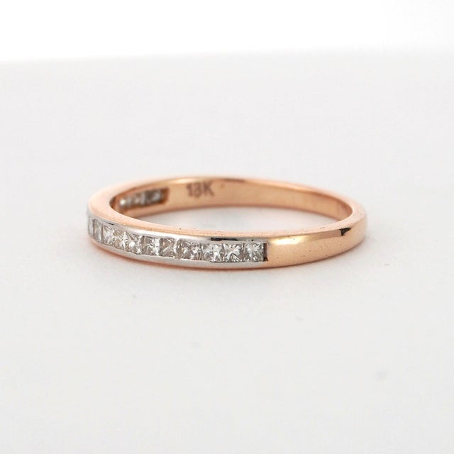 18k Gold Diamond Band Ring With 0.57ct Princess-Cut Diamonds For Sale - Image 18 of 18
