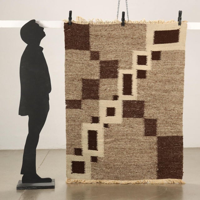 Vintage Rug in Wool, in Good conditions. This piece is attributed to the mentioned designer/maker. It has no attribution...