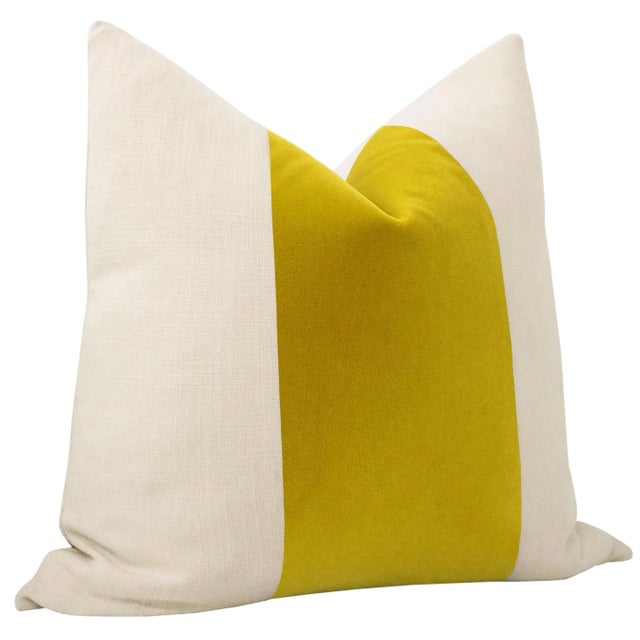 Contemporary 22" Chartreuse Mohair Panel + Linen Pillows - a Pair For Sale - Image 3 of 6