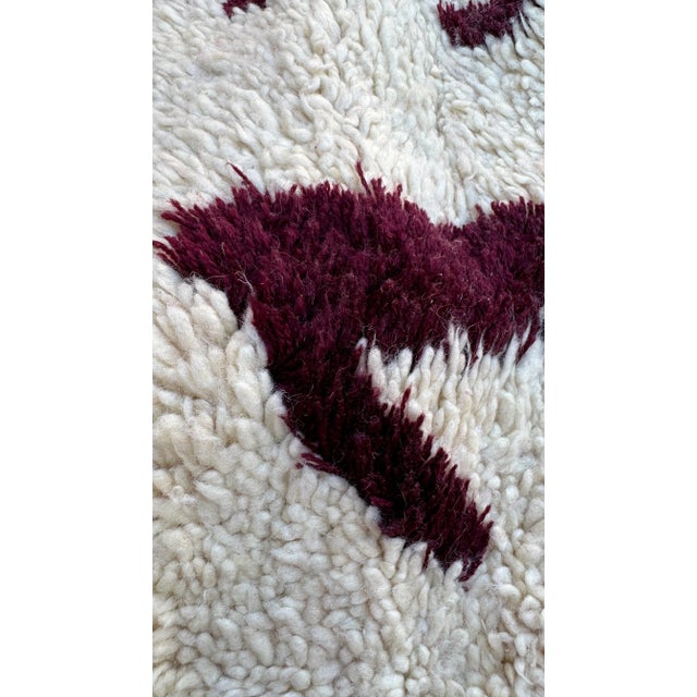 Mid-Century Modern Beni Ourain Vintage Rug - 6'0" X 8'10" Ft For Sale - Image 3 of 10