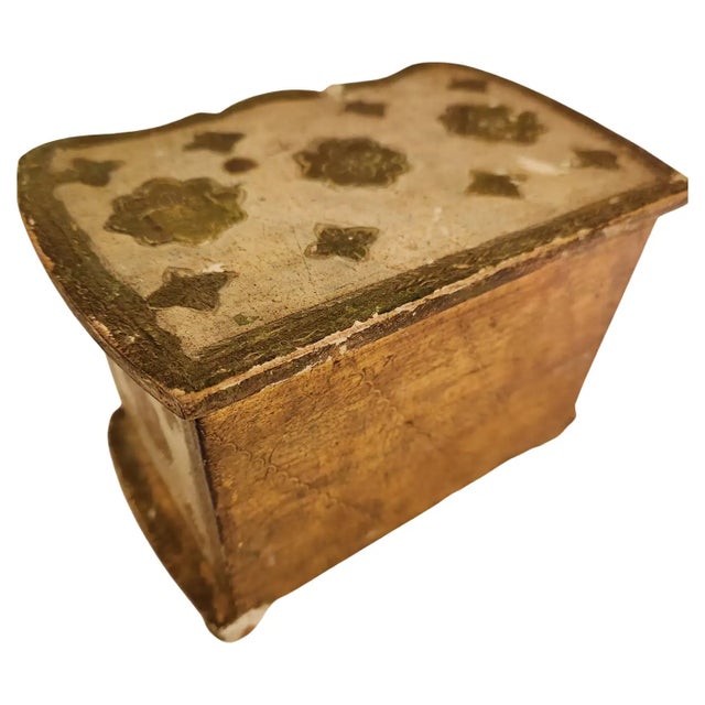 1950s Venetian Giltwood Mirrored Jewelry Box Italy For Sale - Image 12 of 14