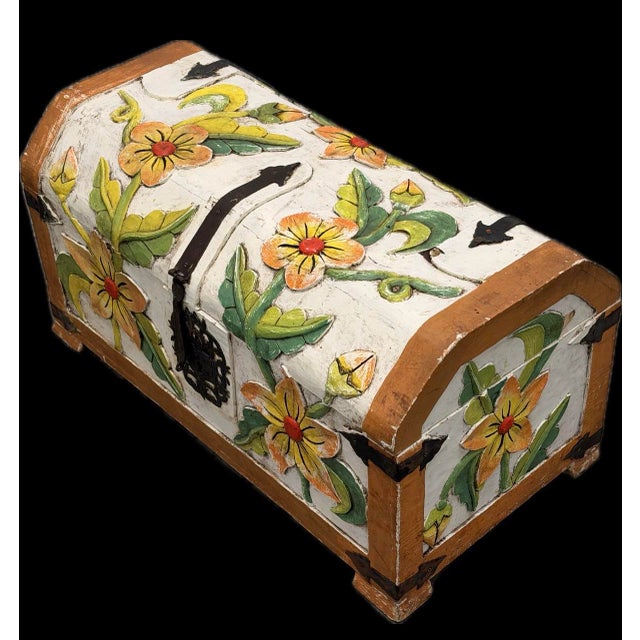 French Country 19th Century Norwegian Hand Painted Kiste or Trunk For Sale - Image 3 of 10