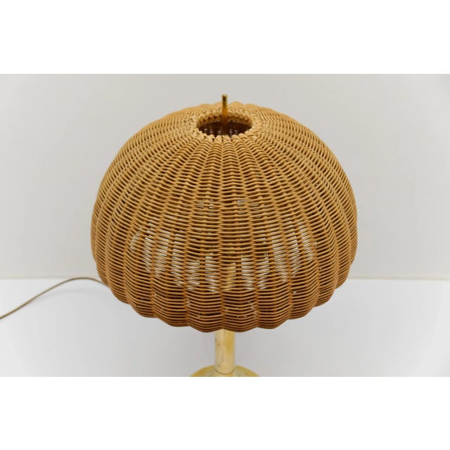 Gold Vintage Rarttan and Brass Table Lamp, Italy, 1960s For Sale - Image 8 of 17