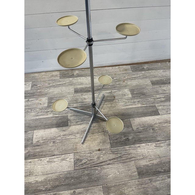 1960s A- 357 Vintage Plant Stand, Chrome and Plastic +-1965, 1960s For Sale - Image 5 of 11