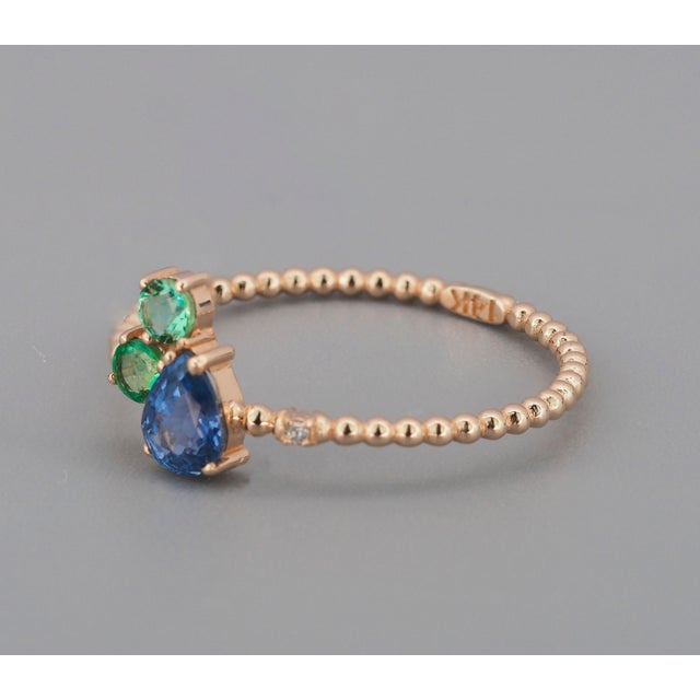 Pear Sapphire 14k Gold Ring - 5 Us Size For Sale - Image 4 of 9