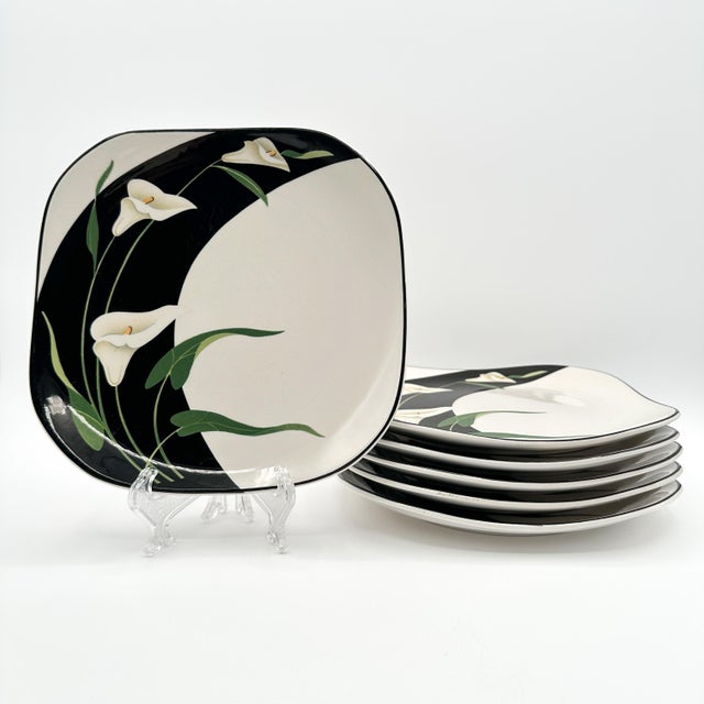 Art Deco Late 20th Century Sango Quadrille Semi-Porcelain Black Lilies #5101 Snack Plates, Made in Korea- Set of 6 For Sale - Image 3 of 12