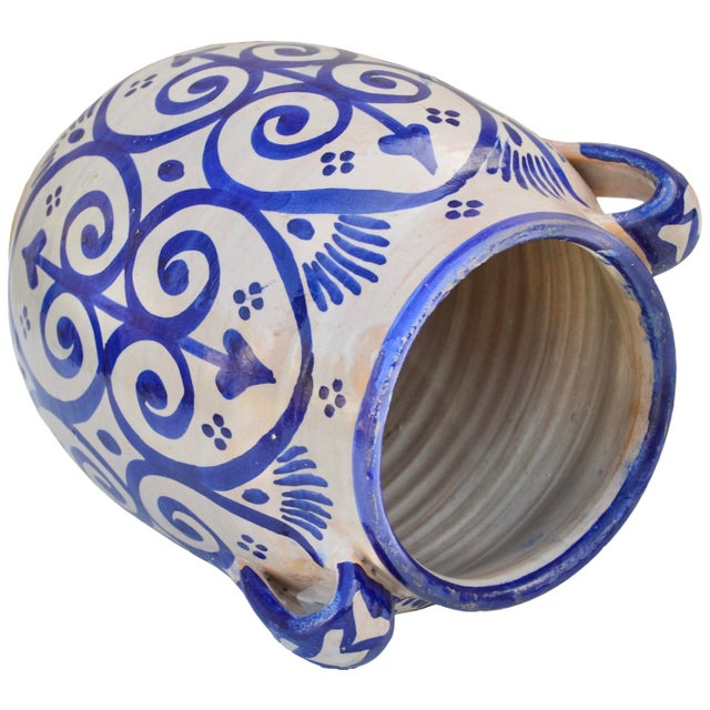 Mid 20th Century Blue Andalusian-Patterned Ceramic Vase W/ Handles For Sale - Image 9 of 9