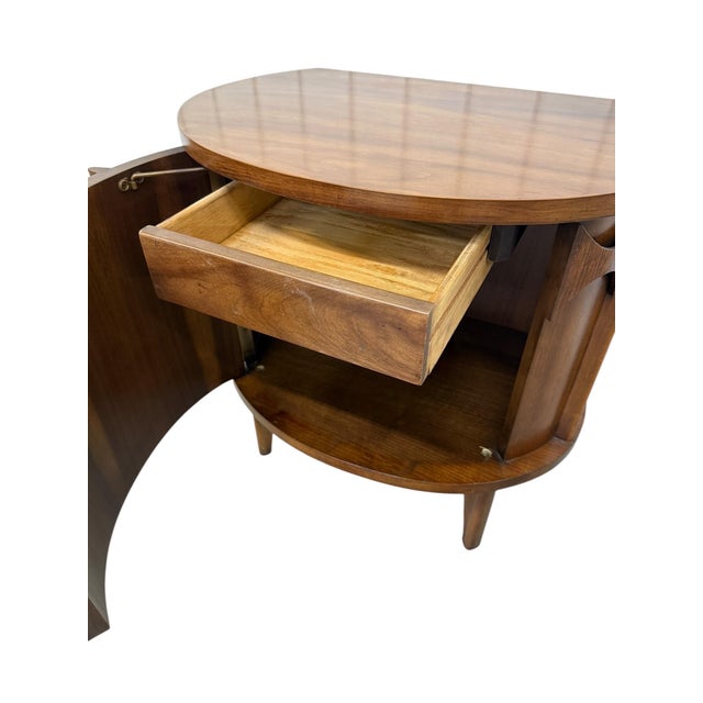 Mid-Century Modern Kent Coffey Perspecta Commode Walnut Nightstands - Set of 2 For Sale - Image 10 of 10