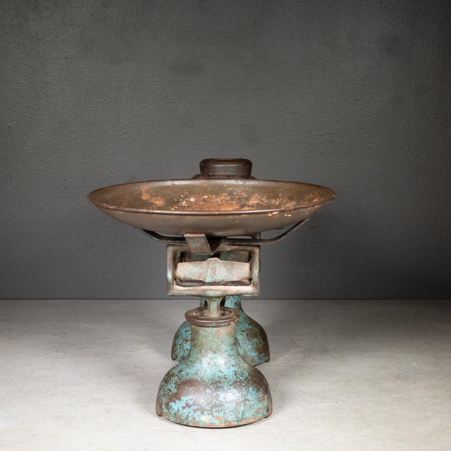 Antique Cast Iron Pharmacy Scale & Weights c.1890-1930 For Sale - Image 4 of 7