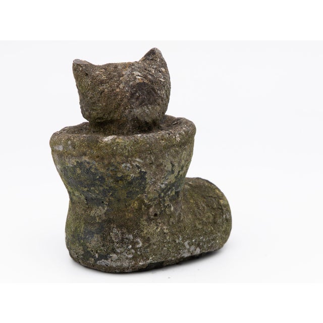 1960s Composite Stone Kitten in Boot Garden Ornament, English 20th Century For Sale - Image 5 of 9