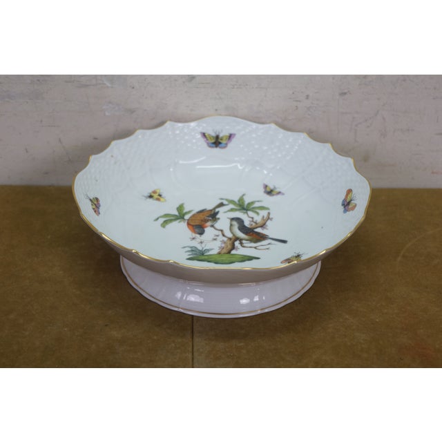 Late 20th Century Herend Hungary Rothschild Bird China Serving Plates Bowls Cachepots - 30 pcs For Sale - Image 6 of 18