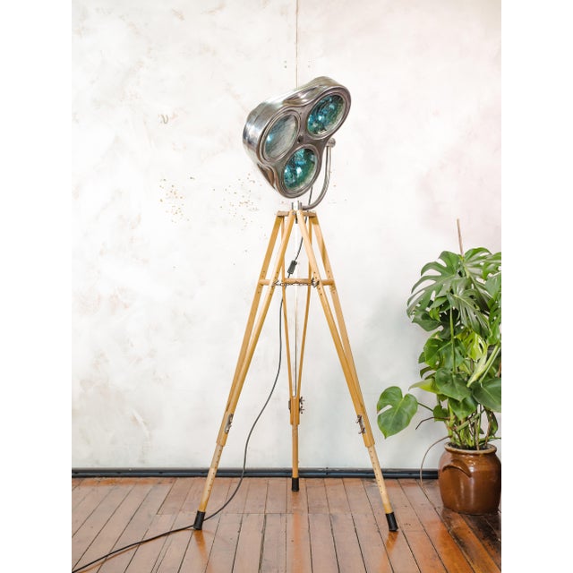 Silver Hospital Surgical Spotlight Floor Lamp on Army Crutch Tripod from Heraeus Hanaulux London, 1990s For Sale - Image 8 of 18