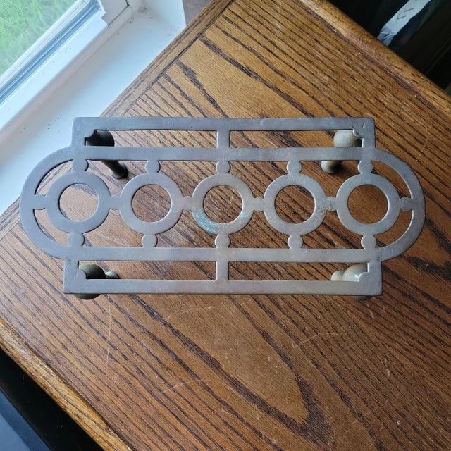 Antique Footman 1910 Solid Brass Kettle Stand Trivet English Plant Pot Riser William Tonks & Sons Stamped For Sale - Image 6 of 18