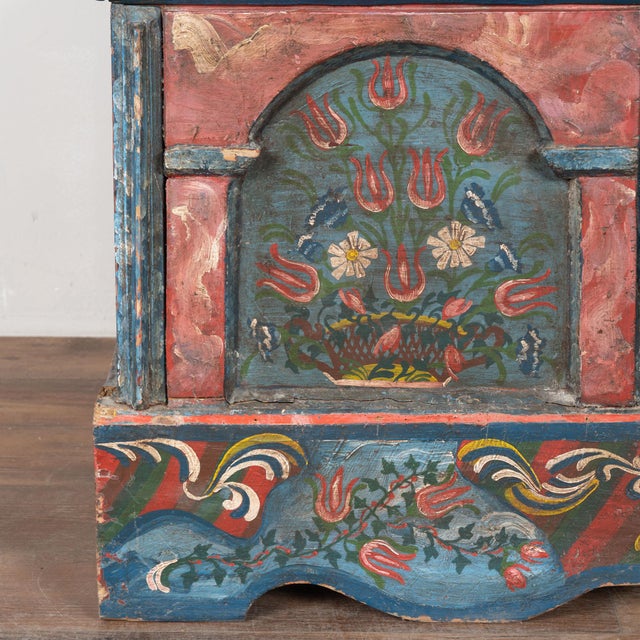 19th Century Original Blue and Red Painted Pine Large Flat Top Trunk For Sale - Image 9 of 15
