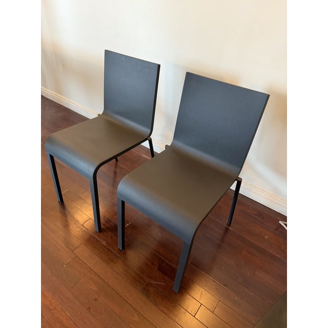 2 chairs in very good condition - 600 for 2 - 400 each The extraordinary comfort of the unobtrusive .03 chair is first...