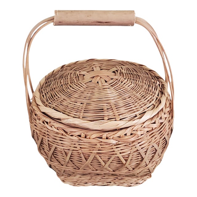 20th Century Woven Round Triple Handled Lidded Basket Boho Rustic Farmhouse Decor For Sale