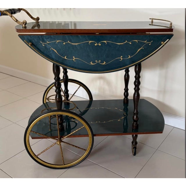 Mid-Century Modern Mid-Century Italian Hollywood Regency Marquetry Drop-Leaf Bar Cart For Sale - Image 3 of 9